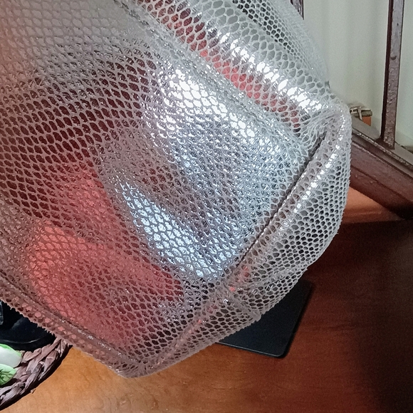 Elegant Silver Women's Shoulder Bag - Picture 5 of 9